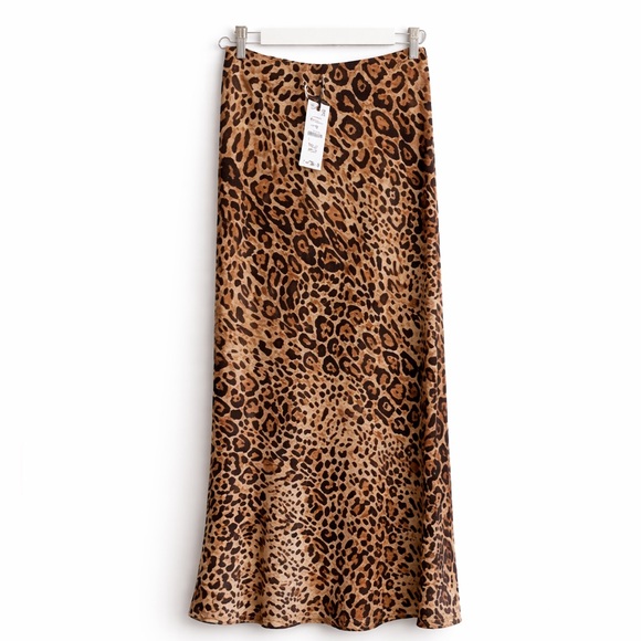 NWT Zara Leopard Satin Midi Skirt - Picture 2 of 10